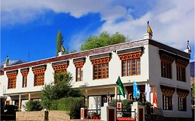Hotel Mahay Palace